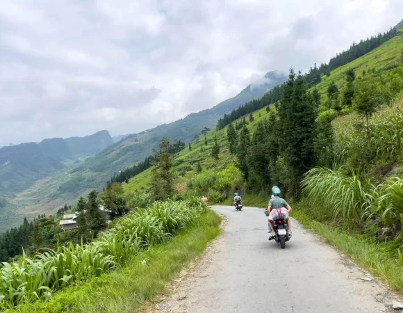 What to Pack for the Ha Giang Loop for a complete trip?