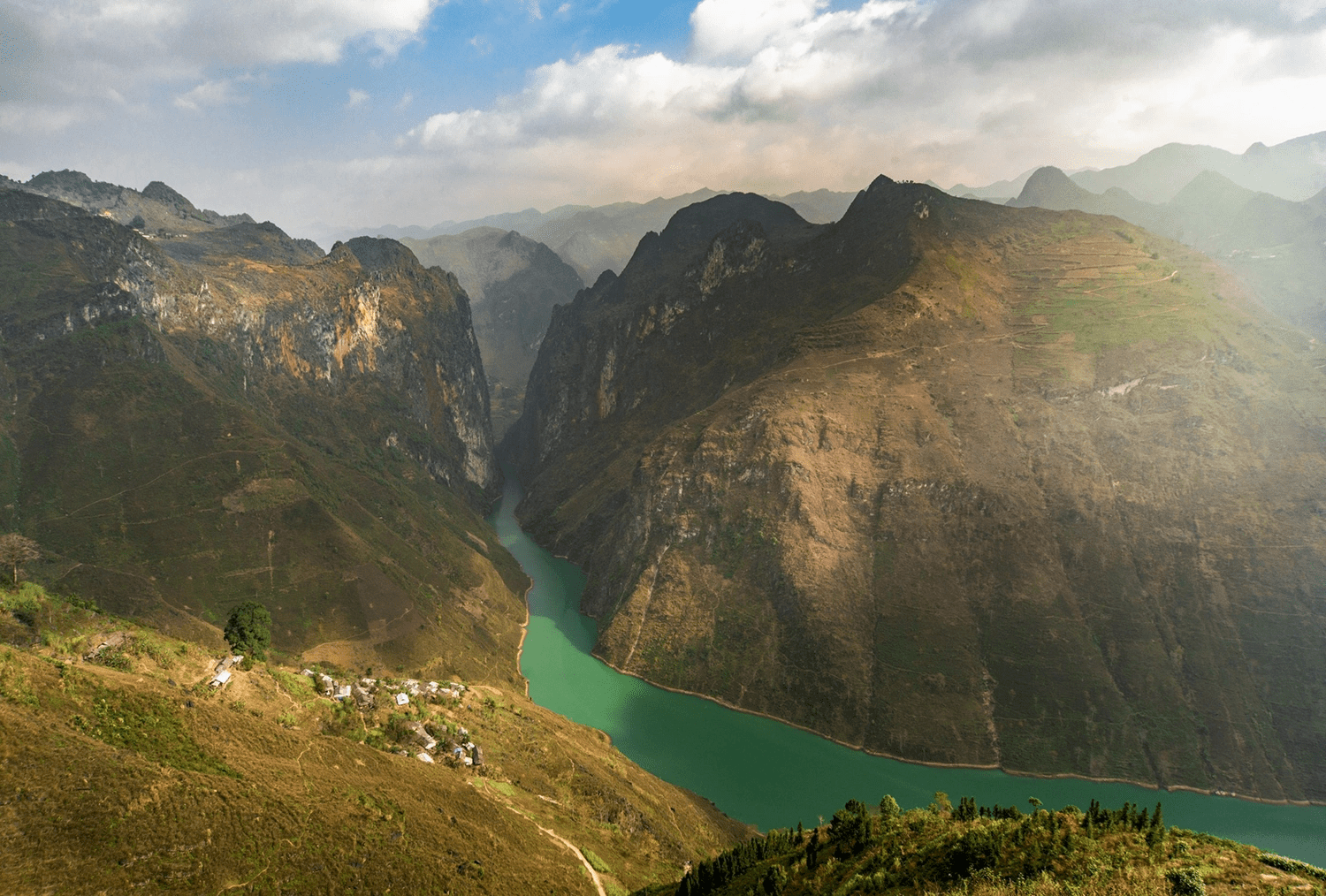 Top 15+ essential Ha Giang Loop travel tips you should know