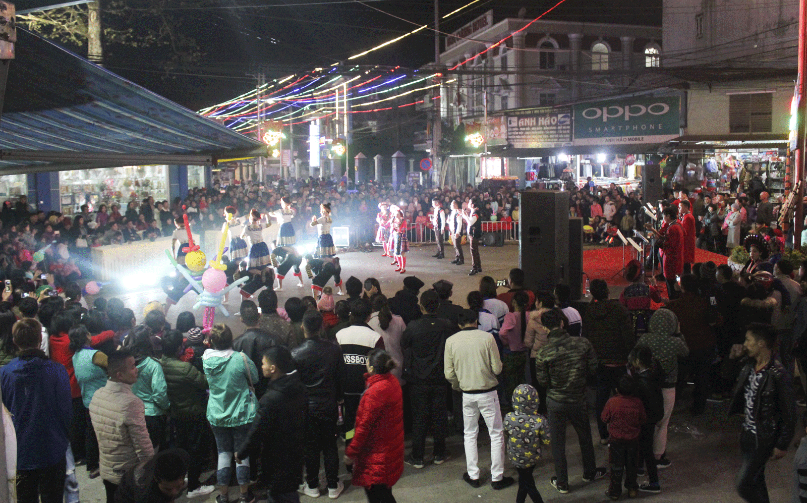 Meo Vac night market - a Ha Giang night market