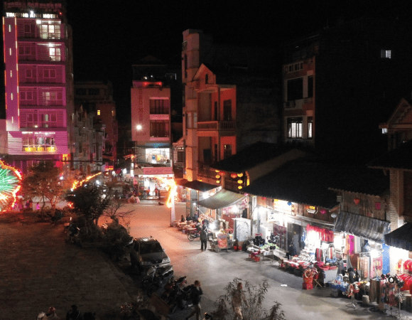 Ha Giang Night Market Guide: Where to Go, What to Eat, and How to Stay Safe 