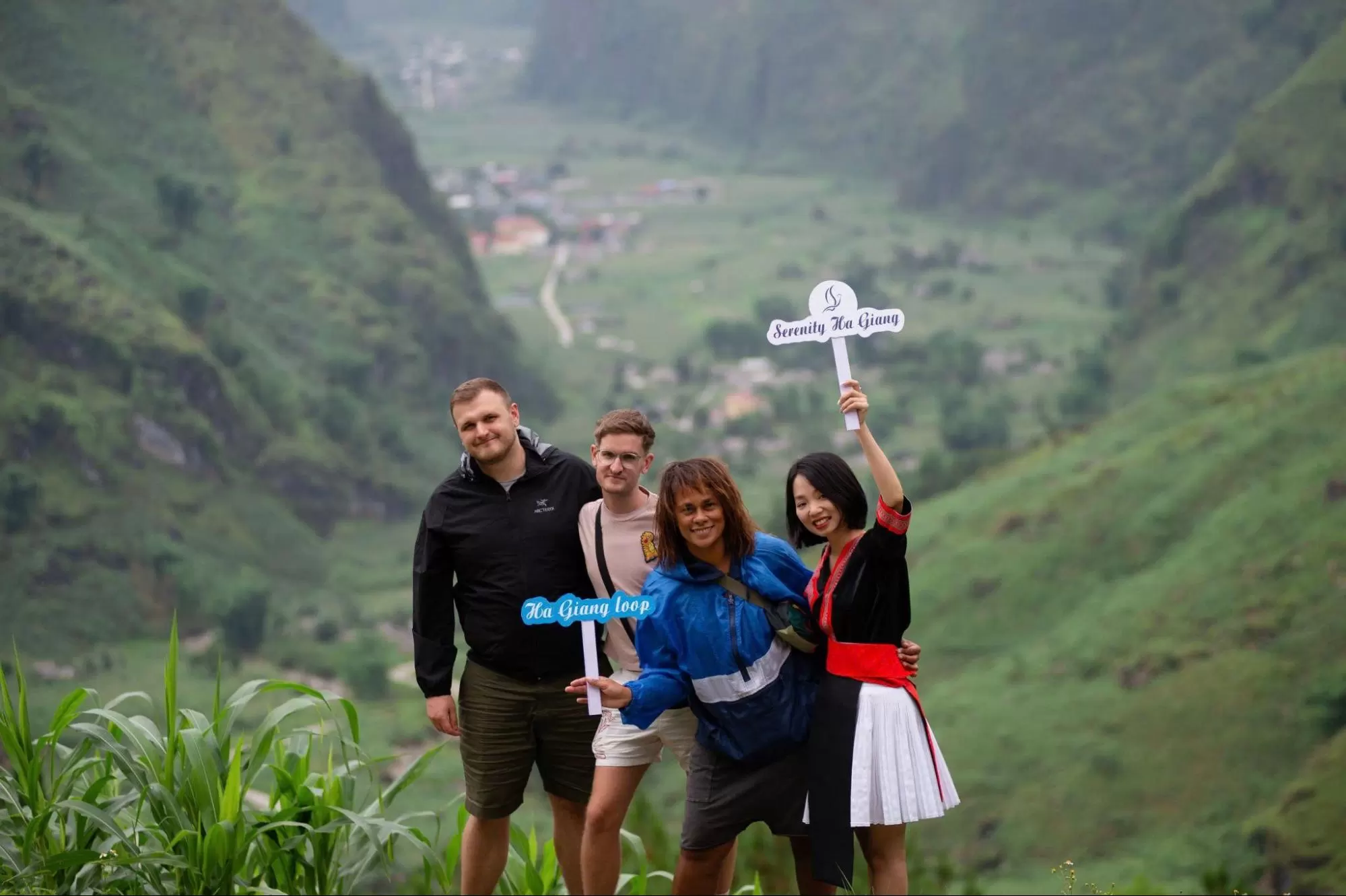 how to book the ha giang loop